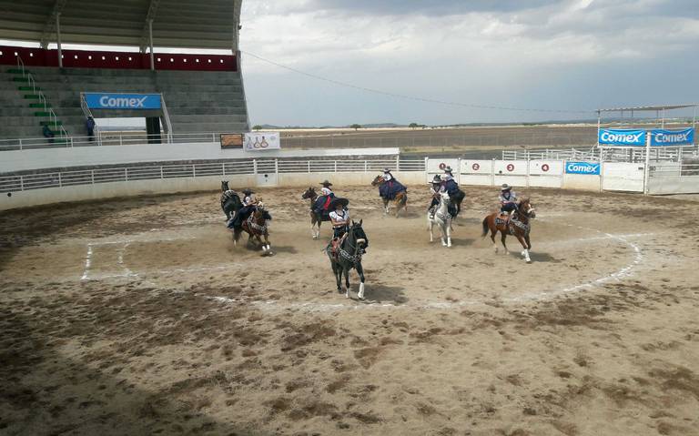 Escaramuzas buscan ganar en el lienzo - El Sol de Zacatecas | Noticias  Locales, Policiacas, sobre México, Zacatecas y el Mundo